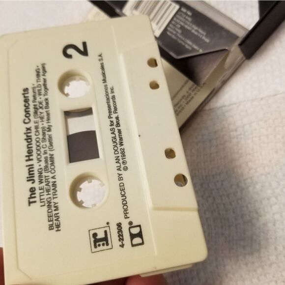THE JIMI HENDRIX CONCERTS CASSETTE TAPE - Picture 6 of 9